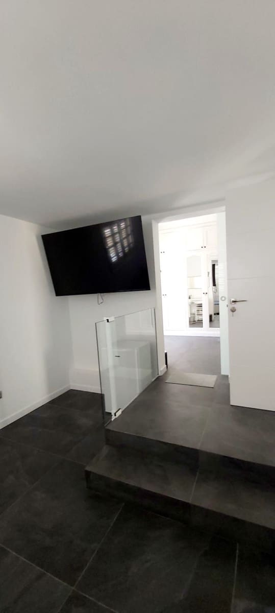 5 sovrum Villa till salu i Sonneland med pool garage - 695 000 € (Ref: 8743022)