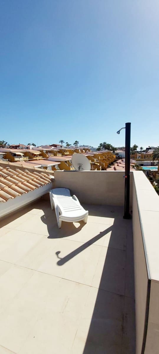 5 sovrum Villa till salu i Sonneland med pool garage - 695 000 € (Ref: 8743022)