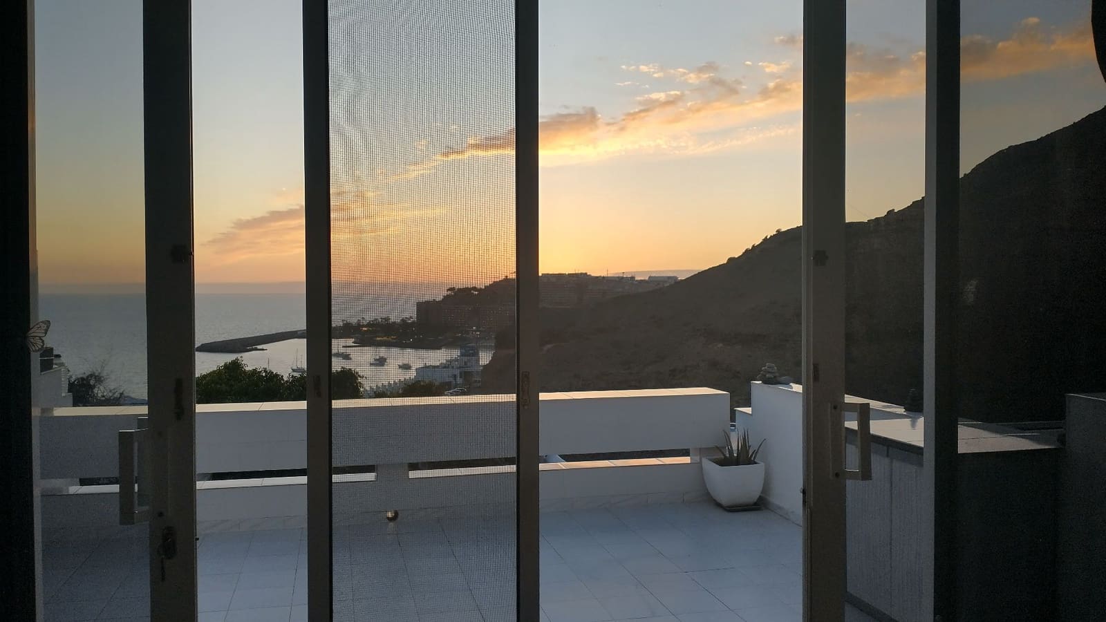 1 bedroom Apartment for rent in Patalavaca with pool garage - € 1,000 (Ref: 8993619)