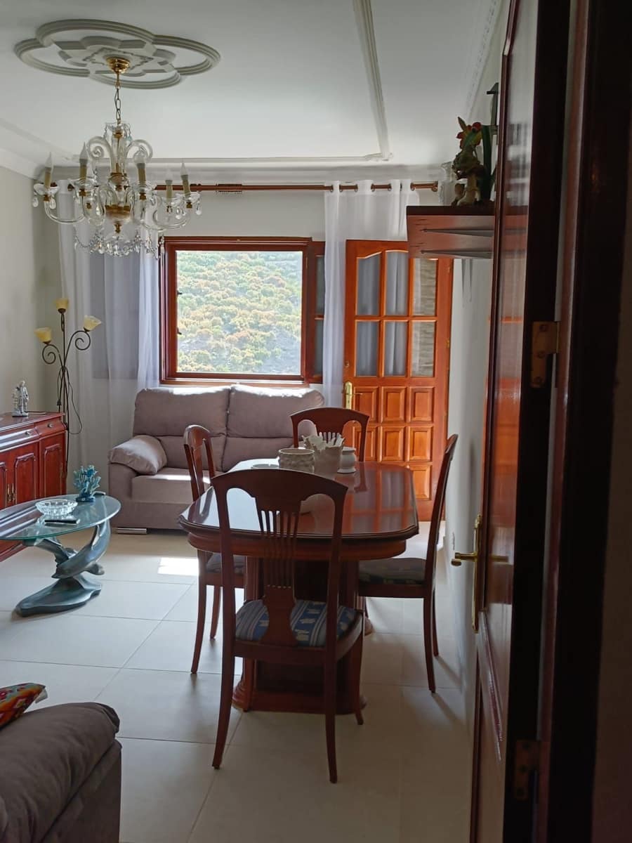3 quarto Apartamento para arrendar em Mogan com garagem - 1 000 € (Ref: 9057344)