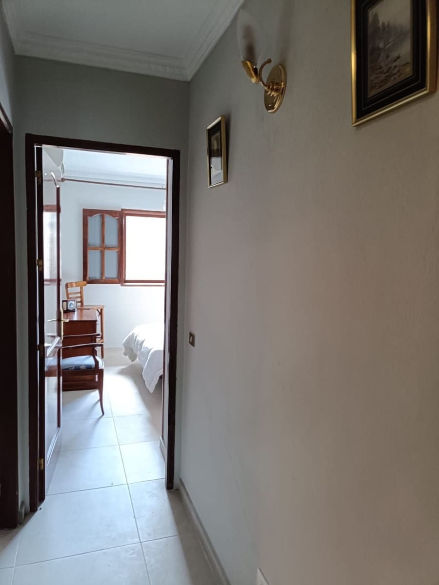 3 quarto Apartamento para arrendar em Mogan com garagem - 1 000 € (Ref: 9057344)