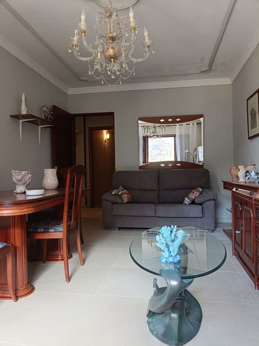 3 quarto Apartamento para arrendar em Mogan com garagem - 1 000 € (Ref: 9057344)