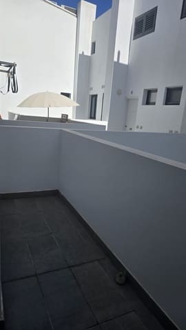 2 bedroom Townhouse for rent in Santa Catalina - Canteras, Las Palmas de Gran Canaria with garage - € 1,250 (Ref: 9148953)