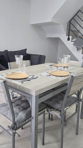 2 bedroom Townhouse for rent in Santa Catalina - Canteras, Las Palmas de Gran Canaria with garage - € 1,250 (Ref: 9148953)