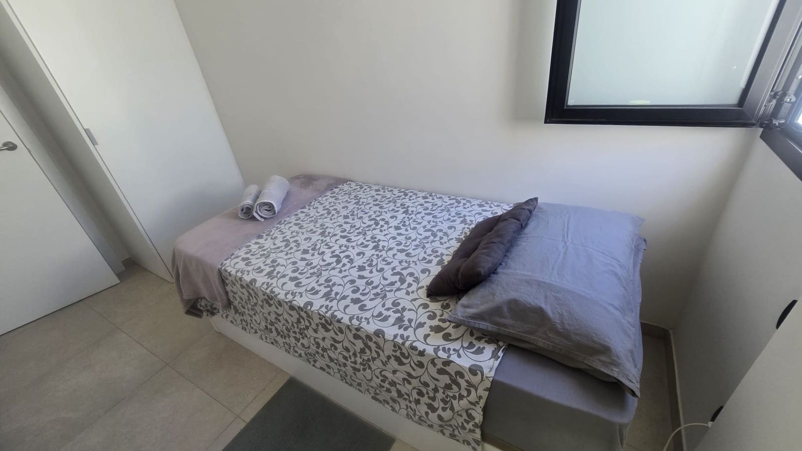 2 soverom Hus til leie i Las Palmas de Gran Canaria med garasje - € 1 250 (Ref: 9148953)