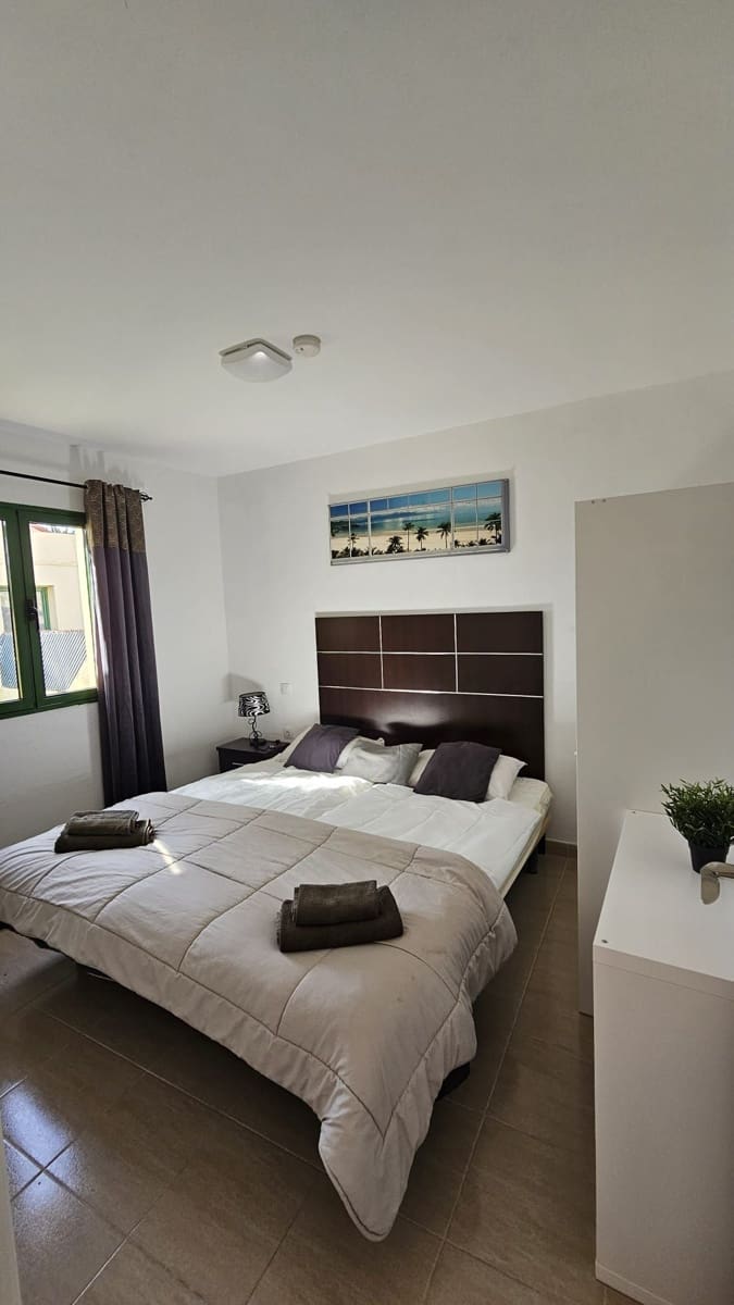   2 soveværelse   ferieLejlighed i Costa Calma   med   swimmingpool  garage  - € 560 (Ref: 9398232)