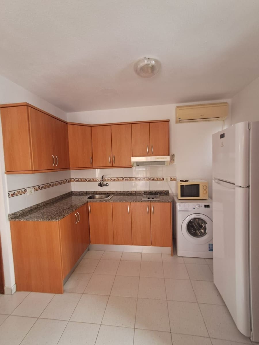 1 soveværelse Lejlighed til salg i Playa del Cura med swimmingpool - € 199.000 (Ref: 9406416)