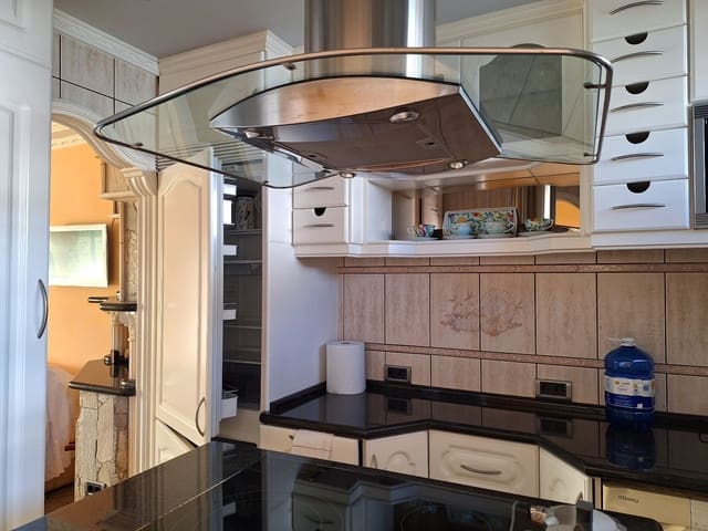 1 bedroom Apartment for rent in Puerto Rico, Mogán with pool garage - € 950 (Ref: 9439571)