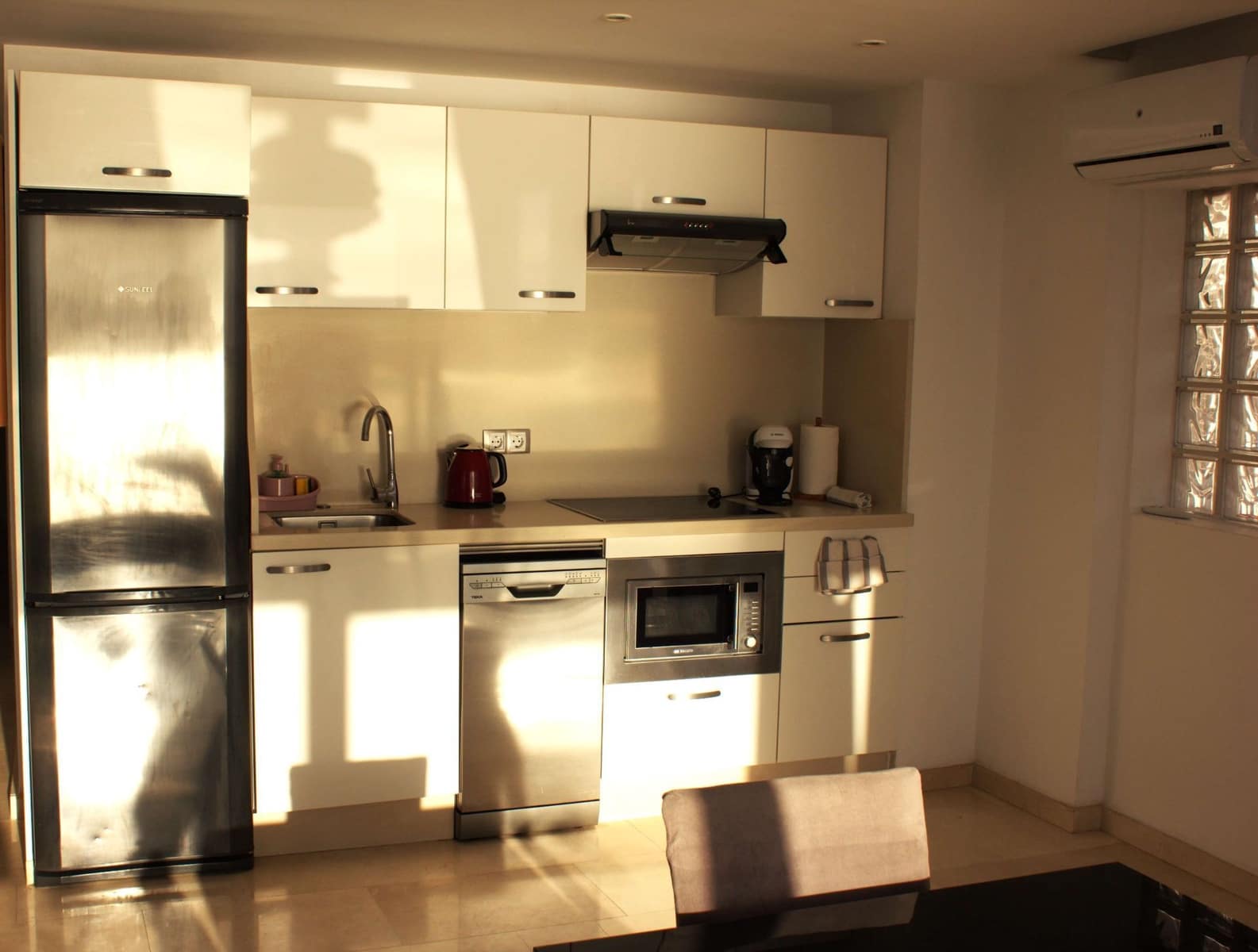 2 bedroom Apartment for sale in Arguineguin with pool - € 640,000 (Ref: 9535580)