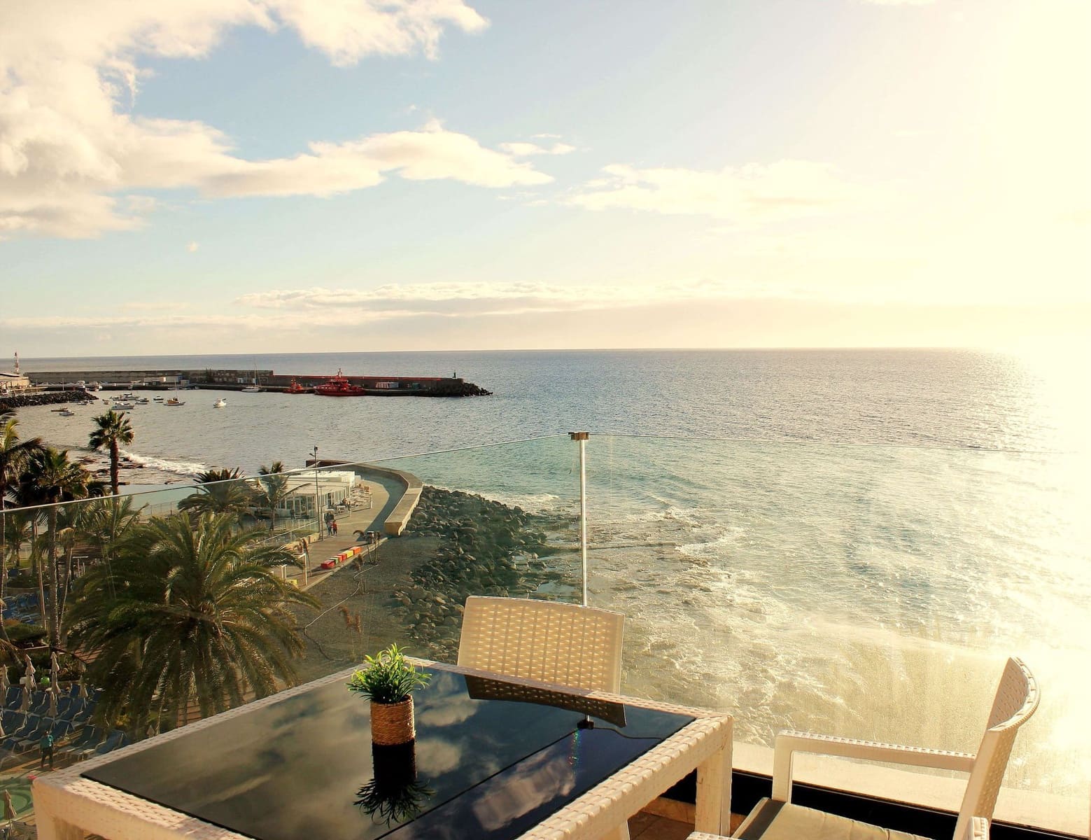 2 bedroom Apartment for sale in Arguineguin with pool - € 640,000 (Ref: 9535580)