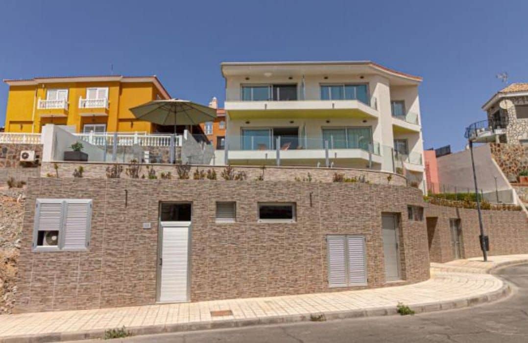 2 soveværelse Lejlighed til leje i Arguineguin med swimmingpool - € 1.500 (Ref: 9619012)