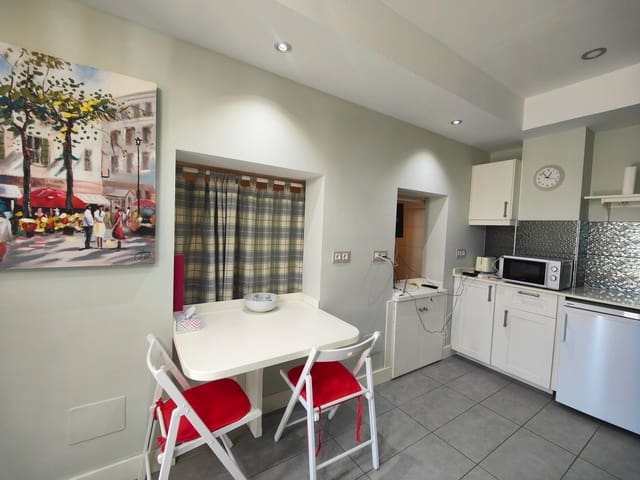 Studio for rent in Arguineguín, Mogán with pool - € 900 (Ref: 9698676)