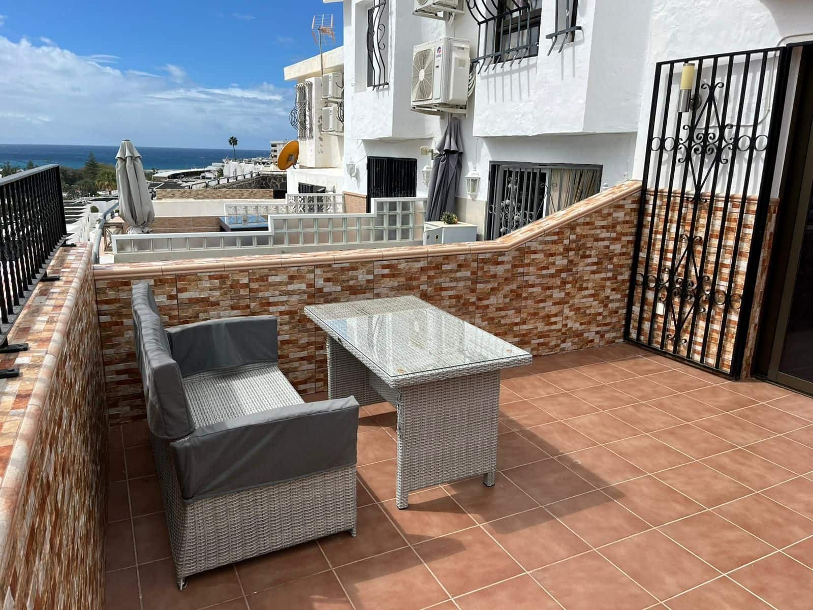2 bedroom Townhouse for sale in Puerto Rico with pool garage - € 280,000 (Ref: 9701358)