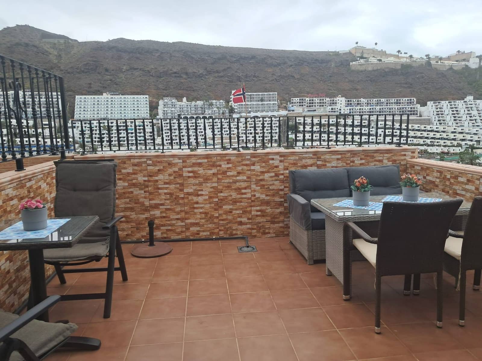 2 bedroom Townhouse for sale in Puerto Rico with pool garage - € 280,000 (Ref: 9701358)