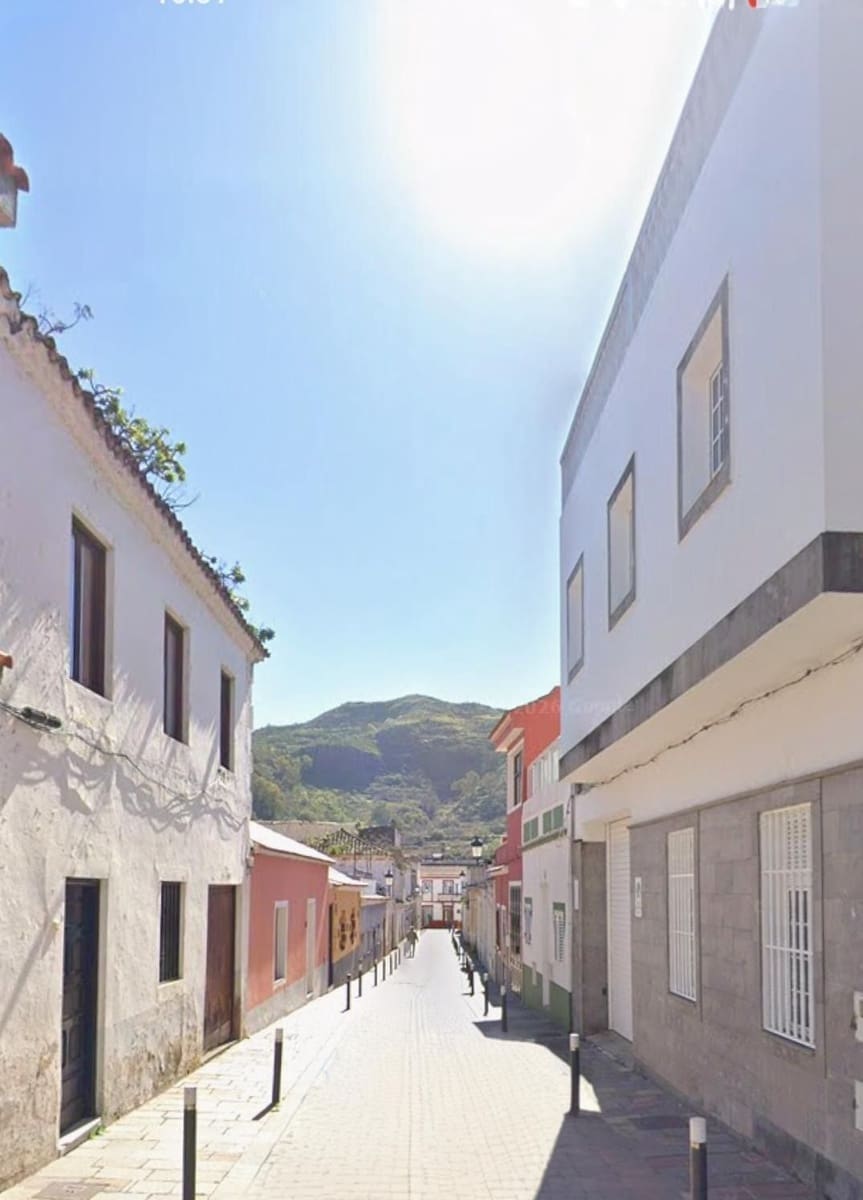 5 sypialnia Finka/Dom wiejski na sprzedaż w Las Palmas de Gran Canaria z garażem - 340 000 € (Ref: 9777705)