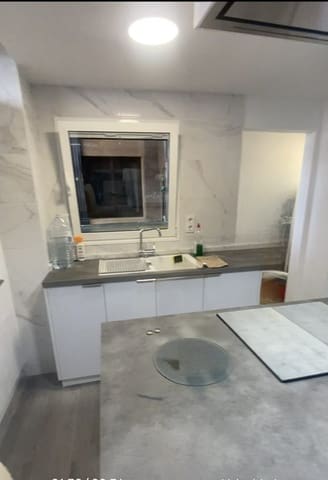 3 sovrum Lägenhet att hyra i Vega de San José, Las Palmas de Gran Canaria - 1 000 € (Ref: 9794236)