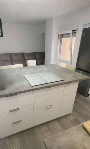 3 sovrum Lägenhet att hyra i Vega de San José, Las Palmas de Gran Canaria - 1 000 € (Ref: 9794236)