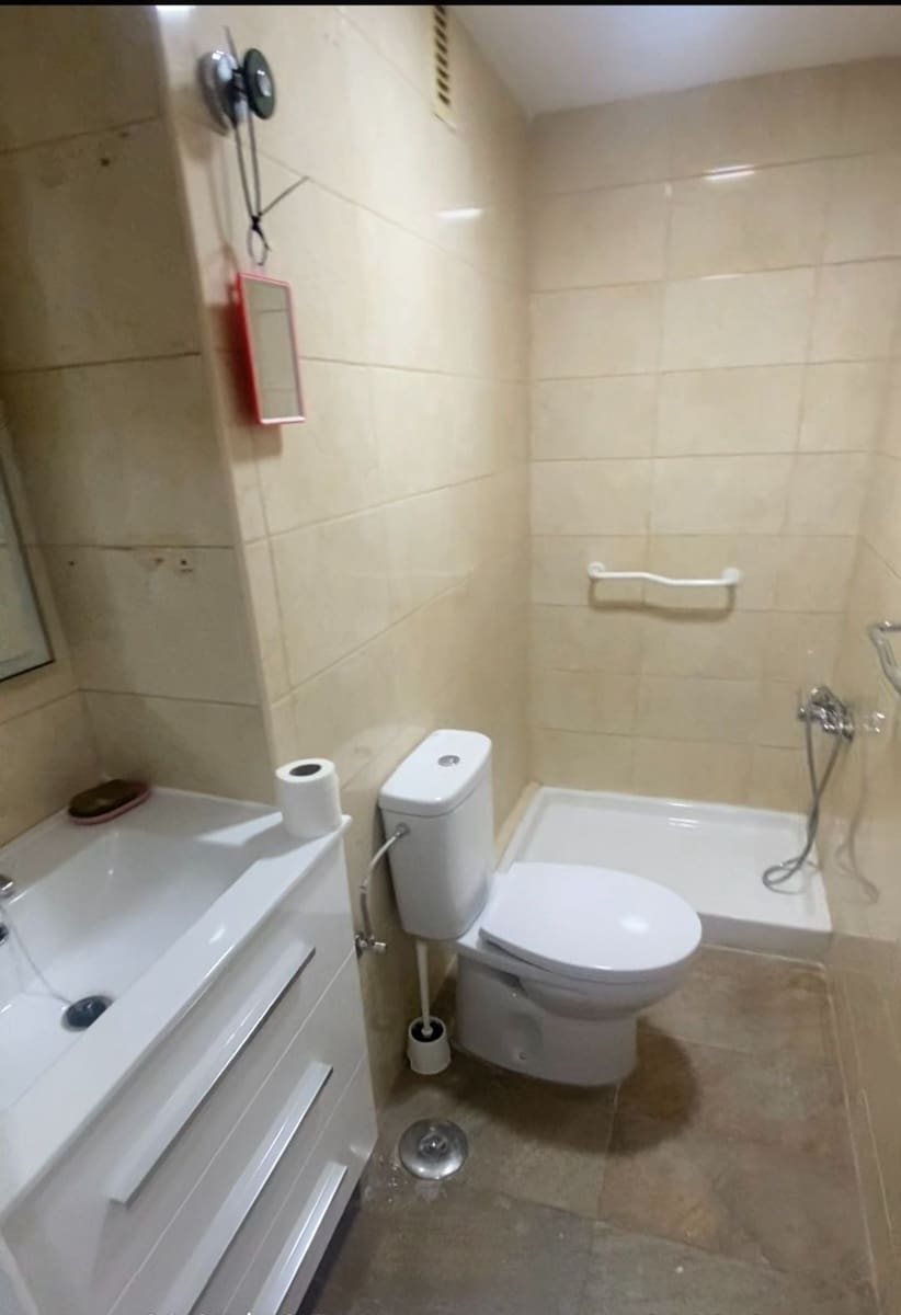 3 sovrum Lägenhet att hyra i Las Palmas de Gran Canaria - 1 000 € (Ref: 9794236)