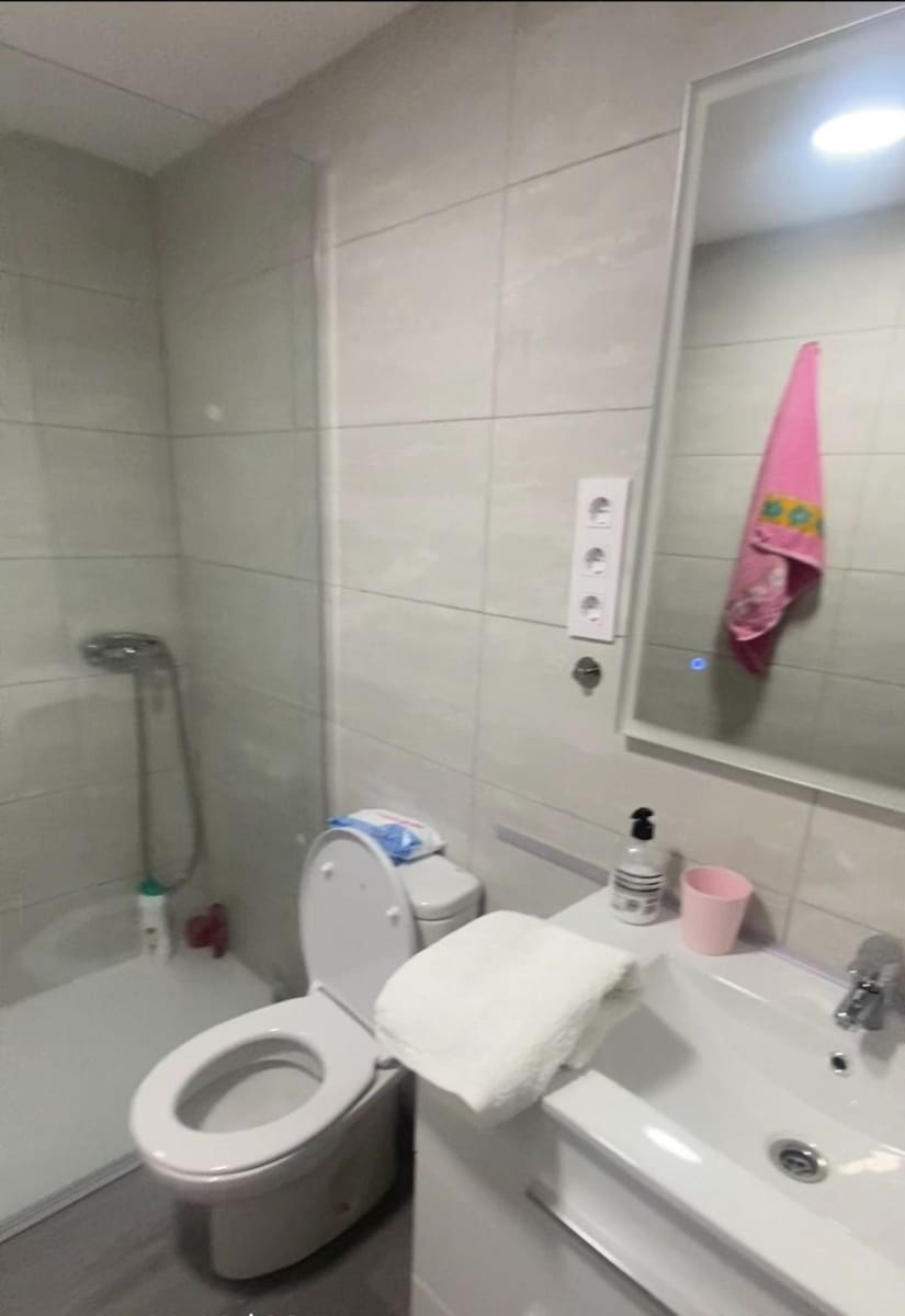 3 sovrum Lägenhet att hyra i Las Palmas de Gran Canaria - 1 000 € (Ref: 9794236)