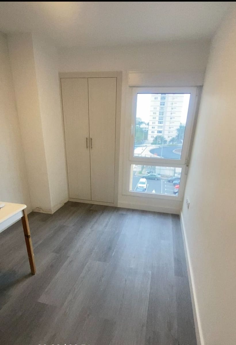 3 sovrum Lägenhet att hyra i Las Palmas de Gran Canaria - 1 000 € (Ref: 9794236)