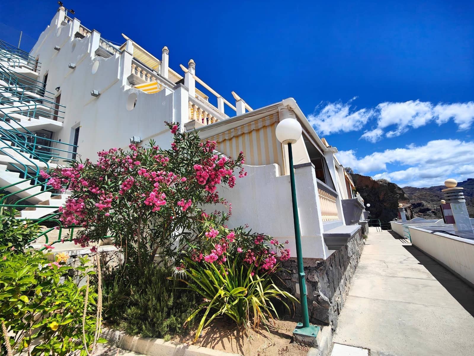 1 bedroom Apartment for sale in Playa del Cura with pool - € 295,000 (Ref: 9842640)
