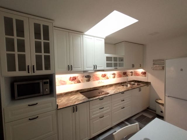 1 slaapkamer Appartement te huur in Arguineguín, Mogán - € 1.000 (Ref: 9884142)