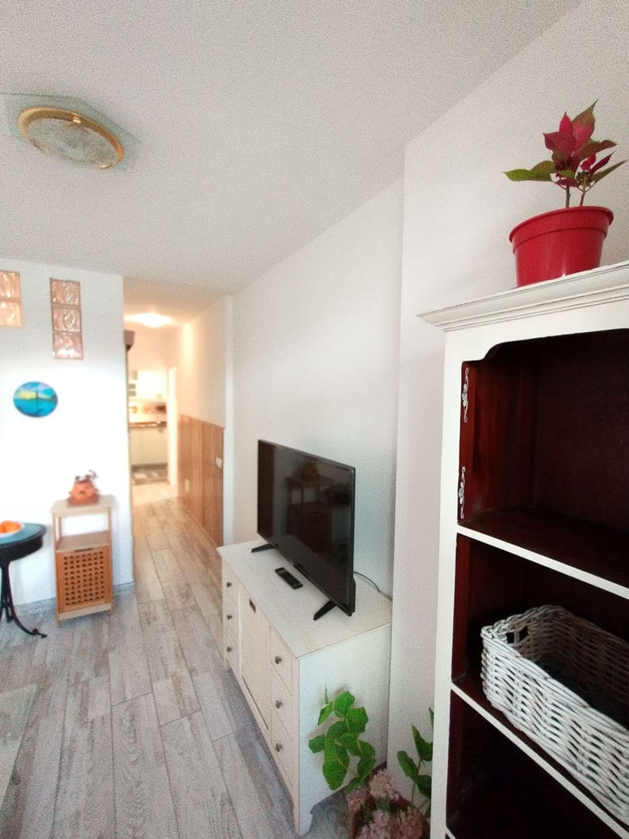 1 slaapkamer Appartement te huur in Arguineguin - € 1.000 (Ref: 9884142)