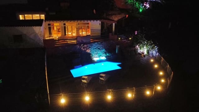 2 soveværelse Finca/Landehus til salg i Teror med swimmingpool - € 395.000 (Ref: 9937532)