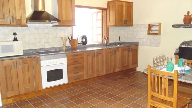 2 soveværelse Finca/Landehus til salg i Teror med swimmingpool - € 395.000 (Ref: 9937532)