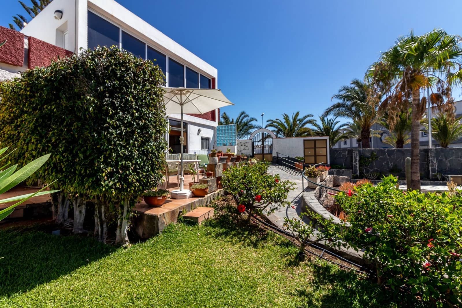1 bedroom Apartment for rent in San Bartolome de Tirajana with pool - € 1,500 (Ref: 9957540)