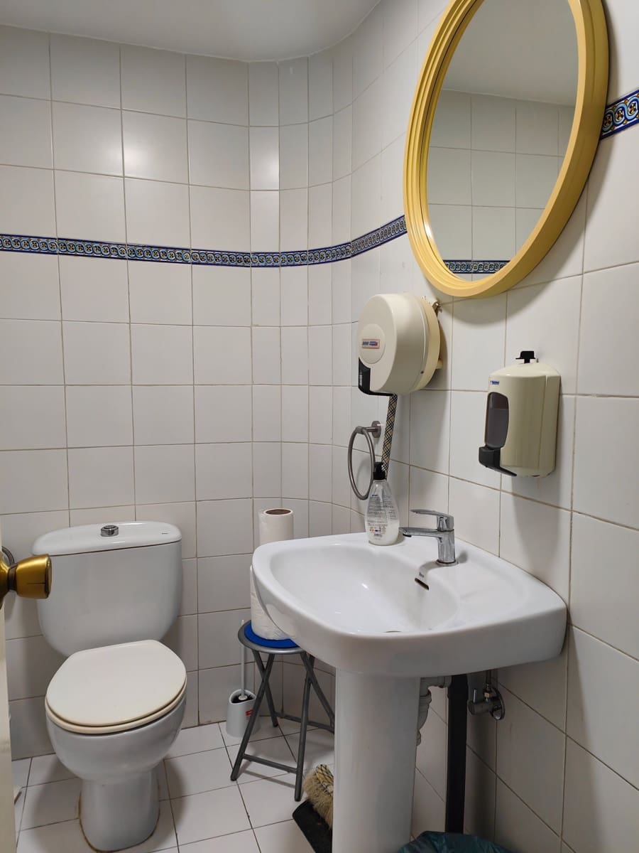 Kantoor te huur in Arguineguin - € 750 (Ref: 9998121)
