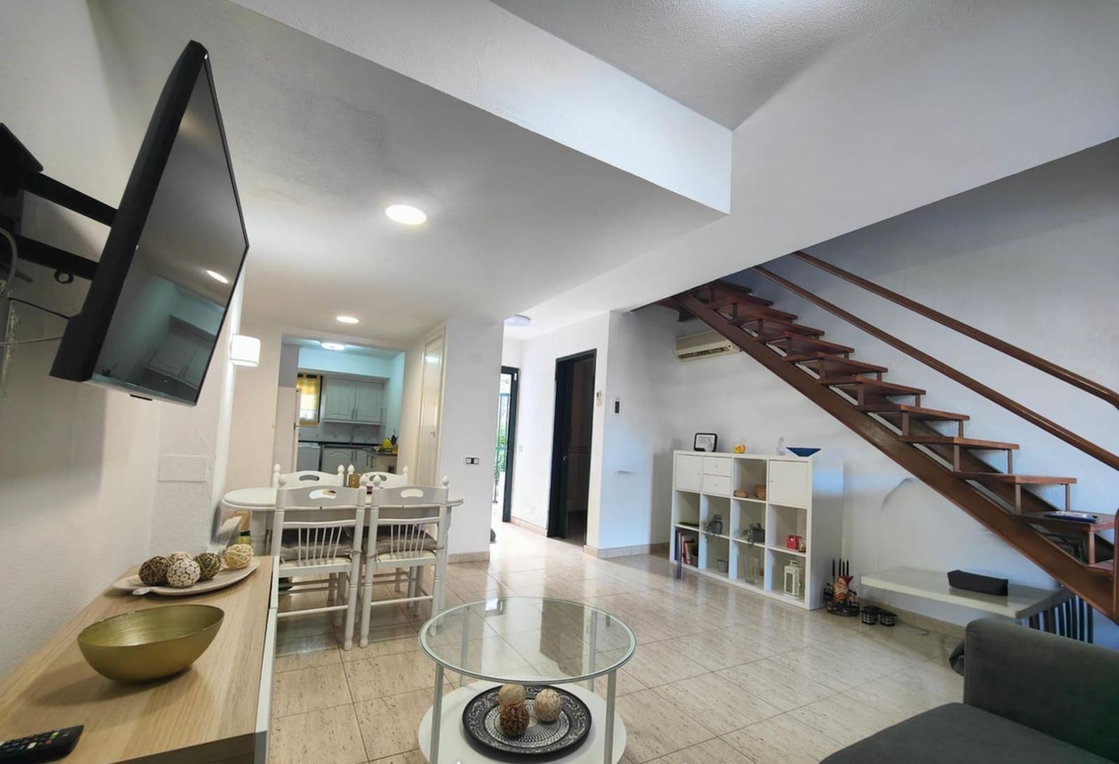 3 slaapkamer Huis te huur in Puerto Rico met zwembad garage - € 1.500 (Ref: 9999540)