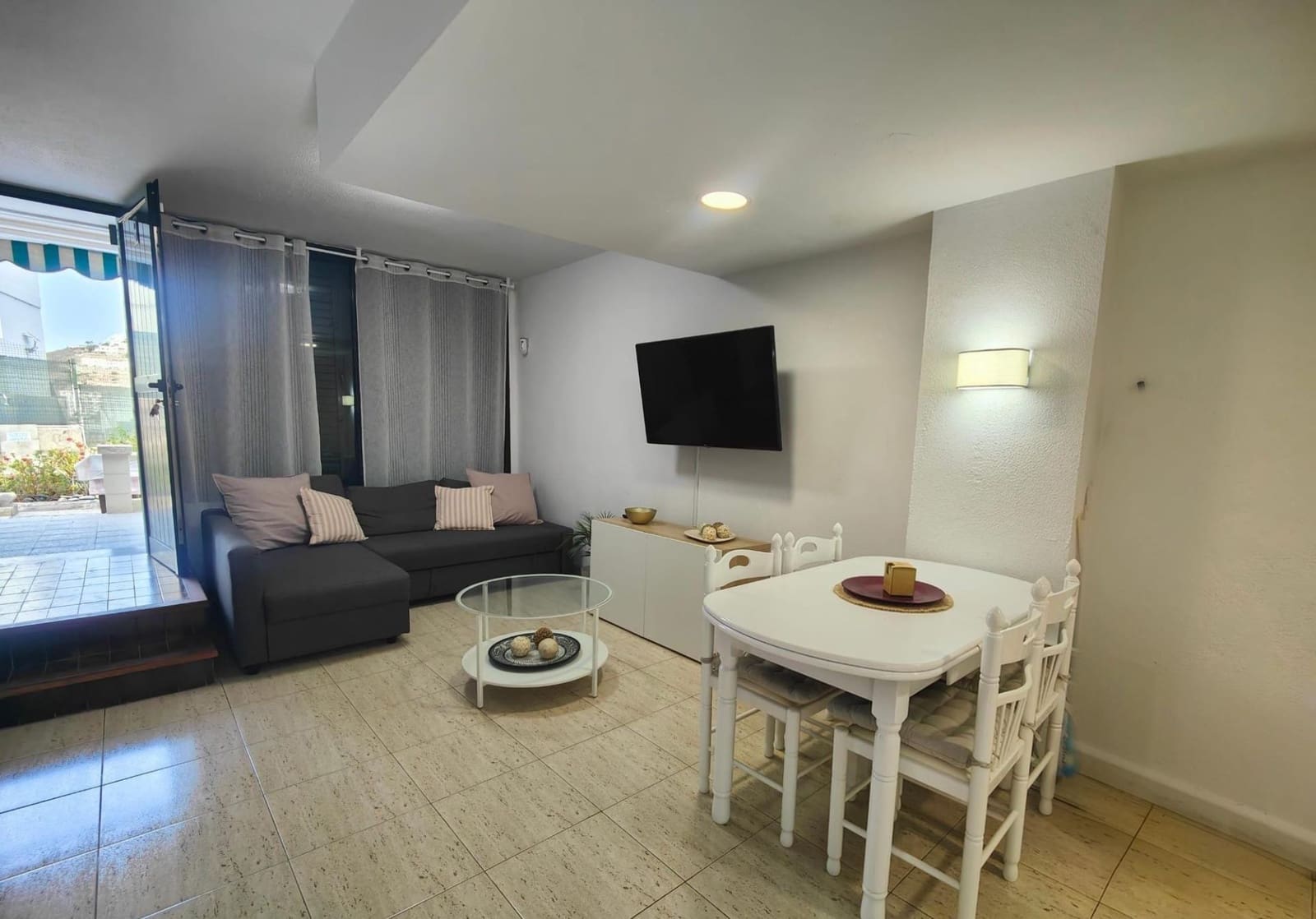 3 slaapkamer Huis te huur in Puerto Rico met zwembad garage - € 1.500 (Ref: 9999540)