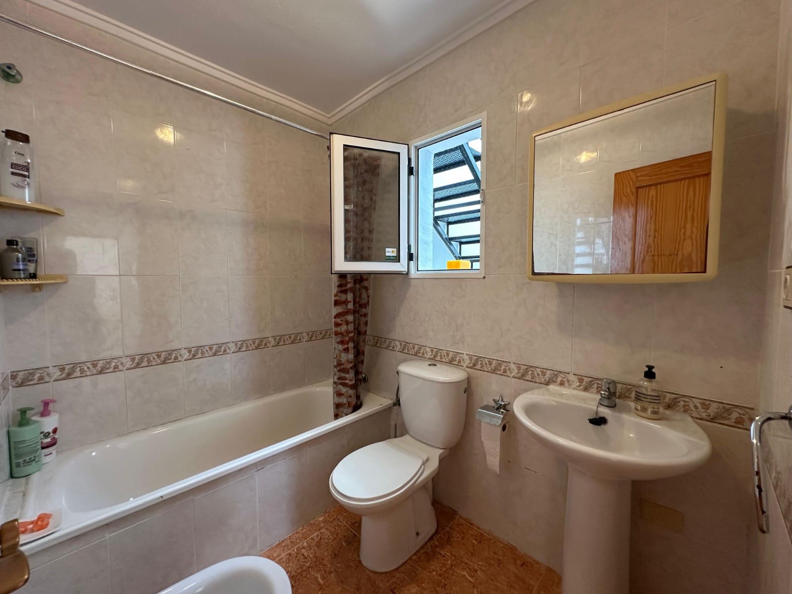 3 camera da letto Villa in vendita in La Marina con piscina garage - 170.000 € (Rif: 10004722)