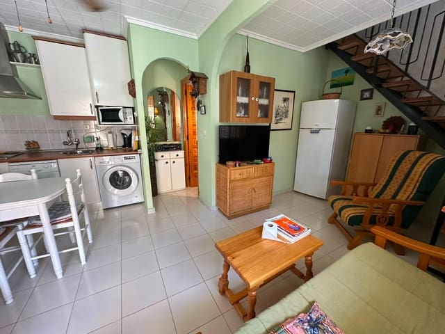 Casa de 2 habitaciones en La Marina, Elche / Elx en venta - 150.000 € (Ref: 10008017)