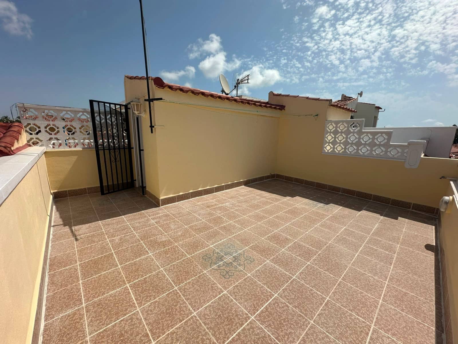 Casa de 2 habitaciones en La Marina en venta - 150.000 € (Ref: 10008017)