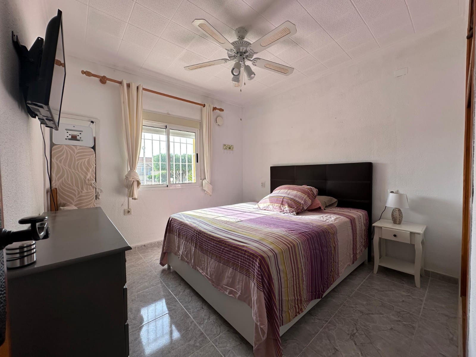 3 sypialnia Willa na sprzedaż w La Marina z basenem garażem - 250 000 € (Ref: 10024602)