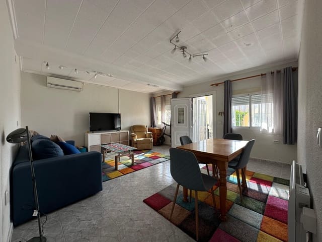 3 bedroom Villa for sale in La Marina, Elche / Elx with pool garage - € 250,000 (Ref: 10024602)