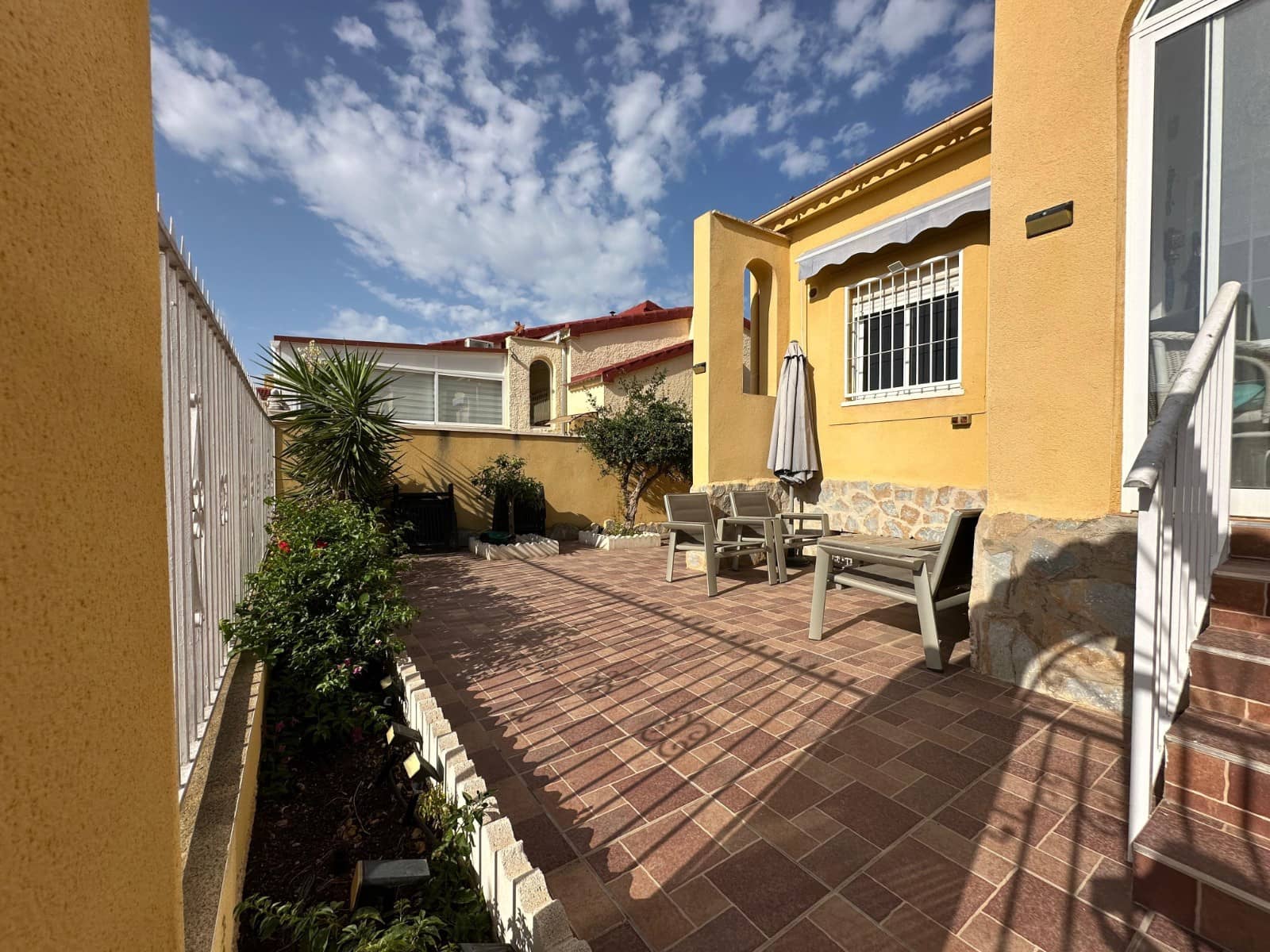 3 sypialnia Willa na sprzedaż w La Marina z basenem garażem - 250 000 € (Ref: 10024602)