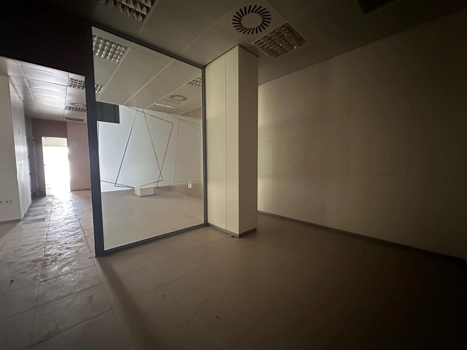 Comercial para venda em Daya Nueva - 150 000 € (Ref: 10045768)