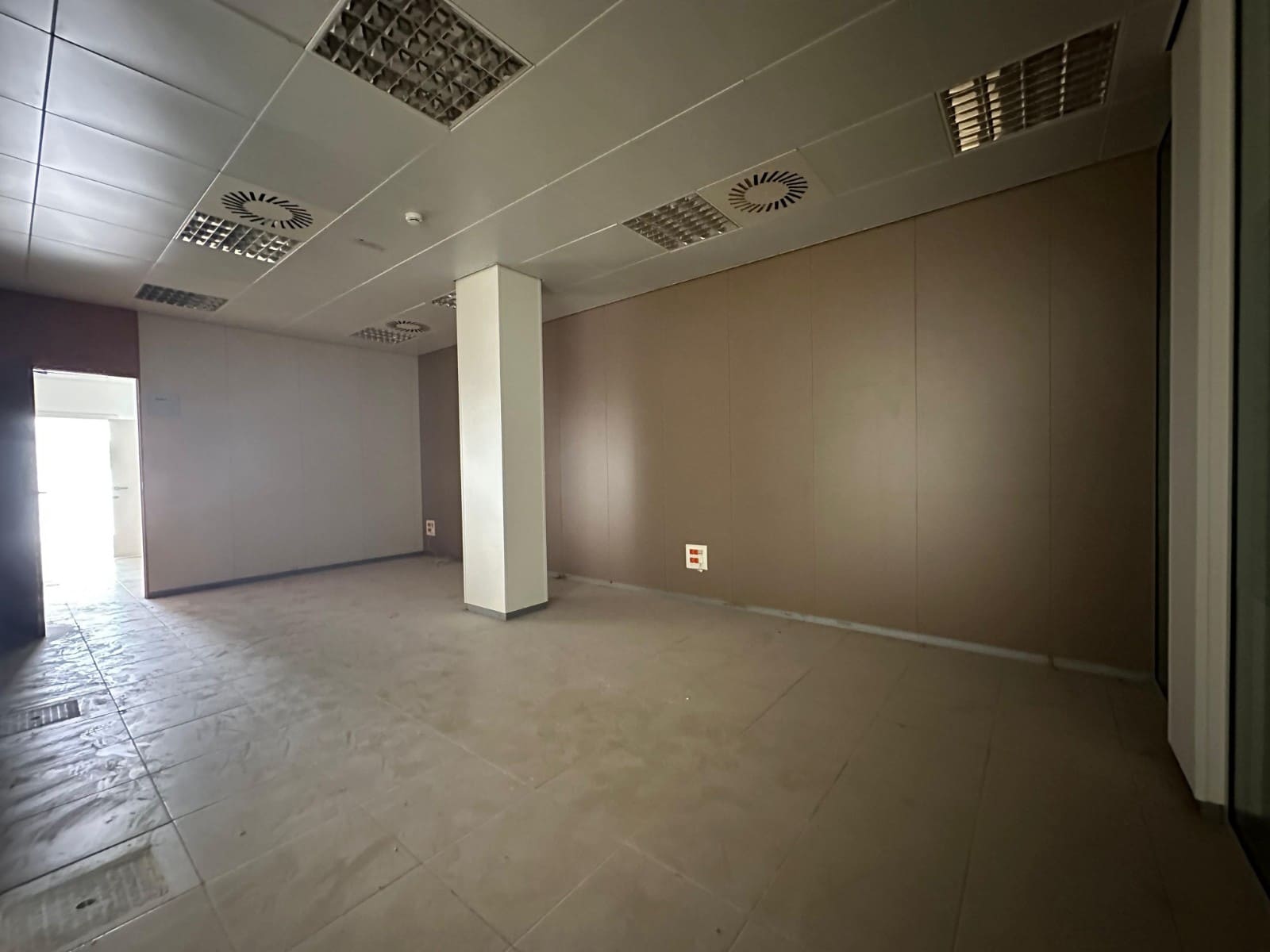 Comercial para venda em Daya Nueva - 150 000 € (Ref: 10045768)