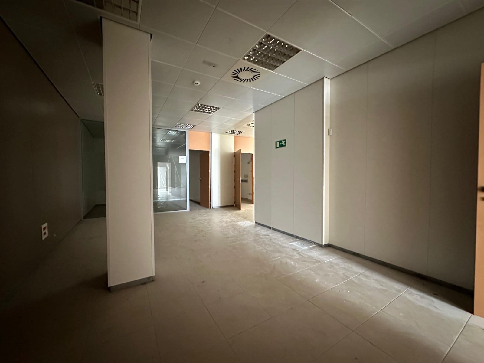Comercial para venda em Daya Nueva - 150 000 € (Ref: 10045768)