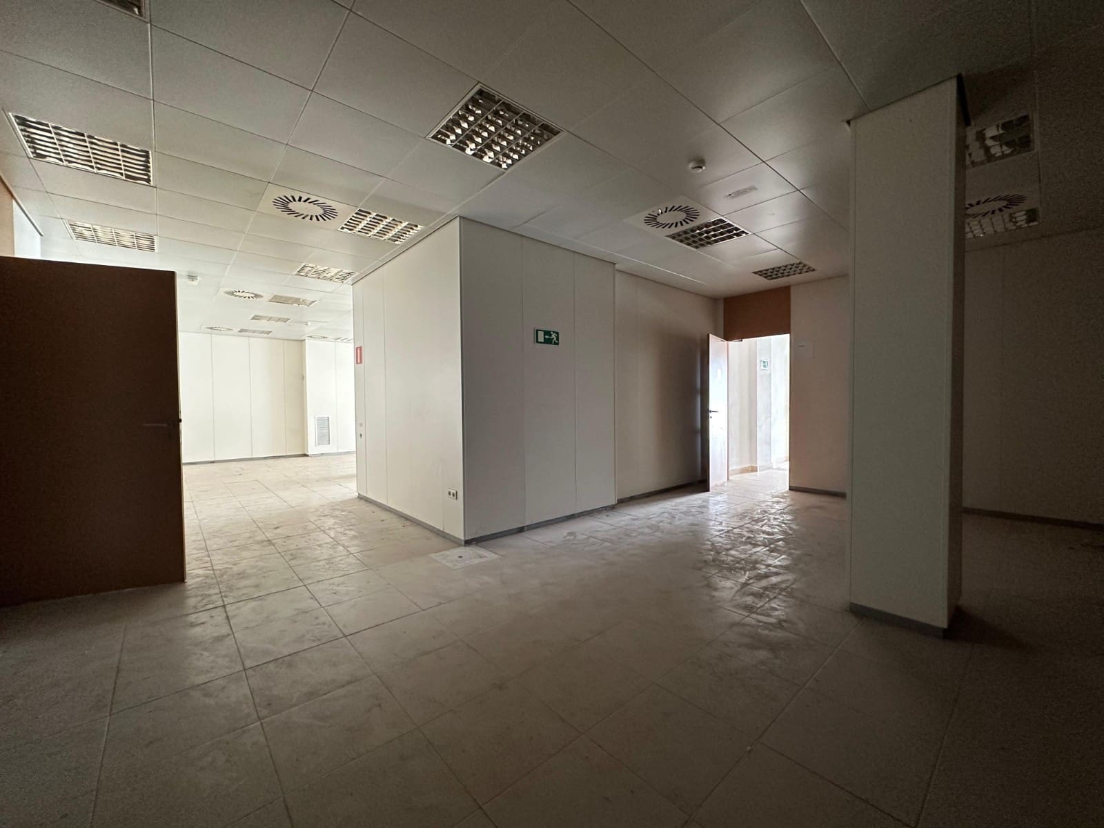 Comercial para venda em Daya Nueva - 150 000 € (Ref: 10045768)