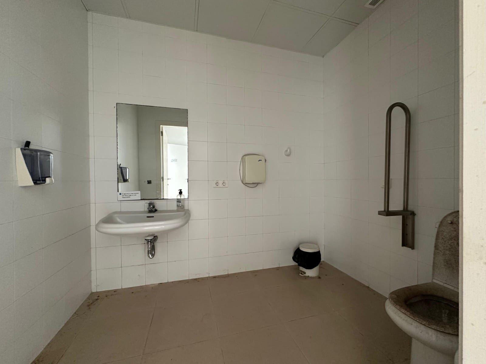 Comercial para venda em Daya Nueva - 150 000 € (Ref: 10045768)