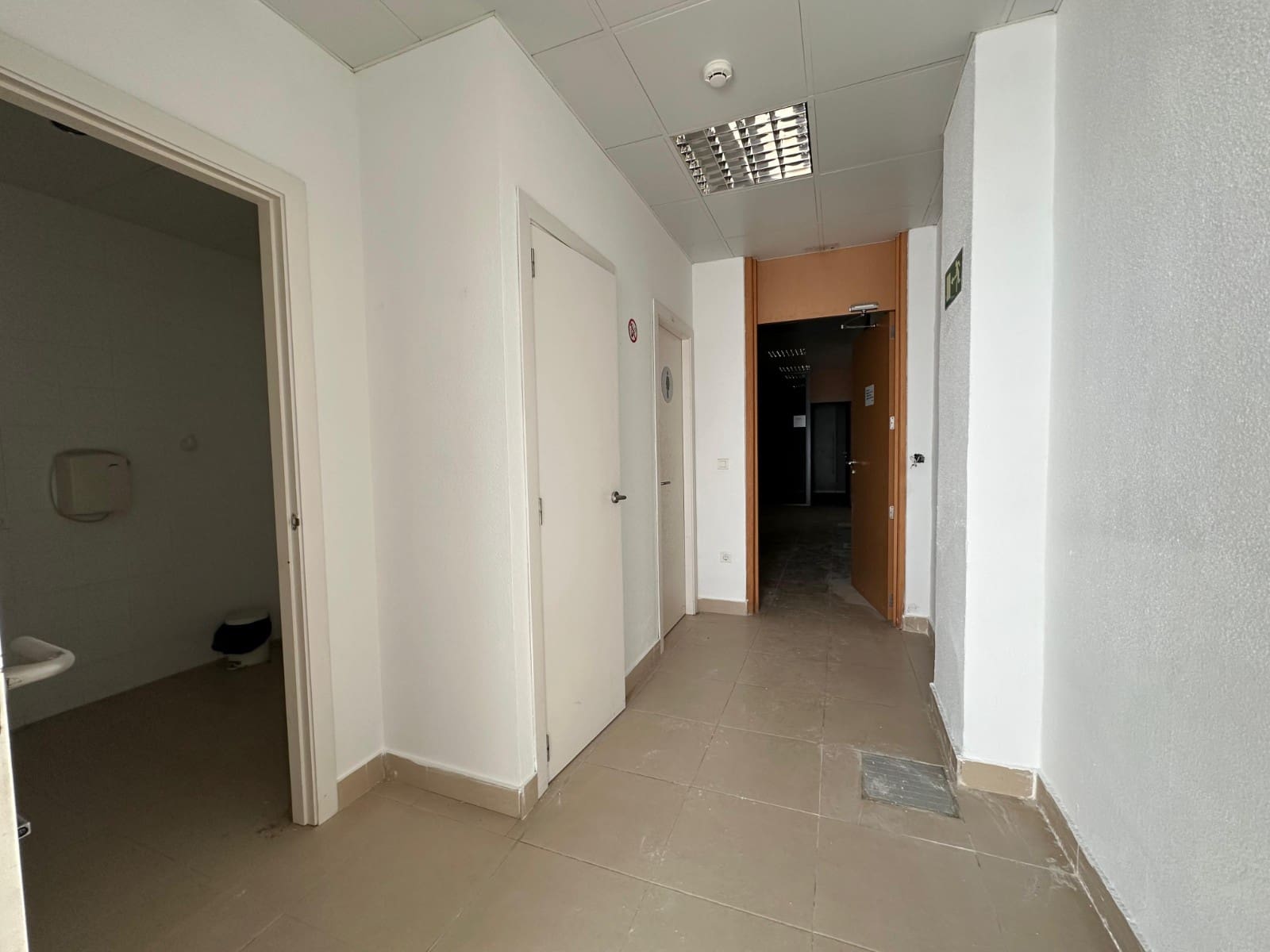 Comercial para venda em Daya Nueva - 150 000 € (Ref: 10045768)