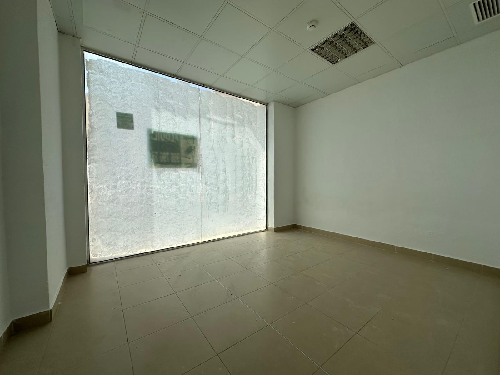 Comercial para venda em Daya Nueva - 150 000 € (Ref: 10045768)