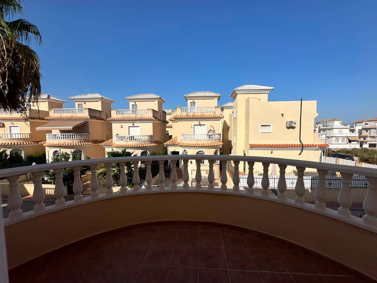 3 soveværelse Villa til salg i La Marina med swimmingpool - € 199.999 (Ref: 10057649)