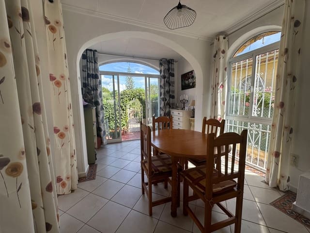 2 quarto Moradia para venda em La Marina, Elche / Elx com piscina garagem - 235 000 € (Ref: 10140346)