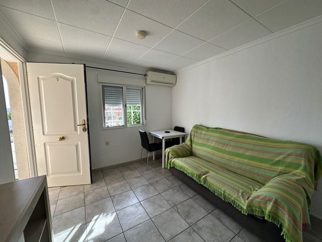 2 makuuhuone Omakotitalo myytävänä paikassa La Marina, Elche / Elx - 125 000 € (Ref: 10144764)