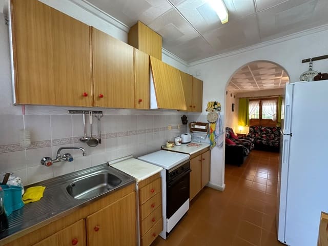 3 soveværelse Villa til salg i La Marina, Elche / Elx med garage - € 180.000 (Ref: 10155877)